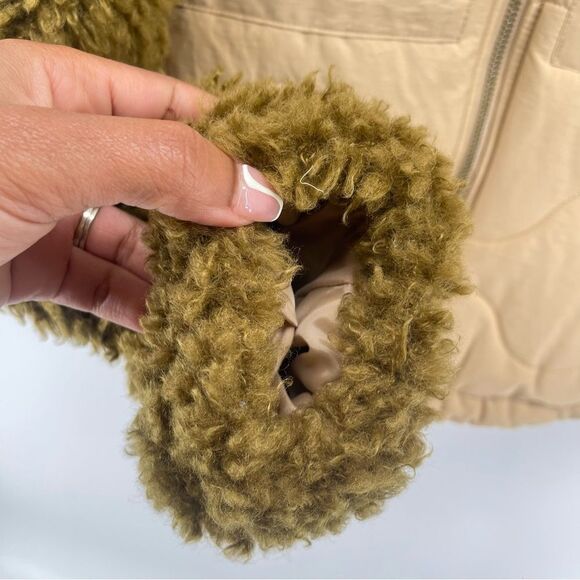 Universal Thread Women’s Tan Olive Quilted Full Zip Faux Fur Moto Jacket Medium - Picture 15 of 16